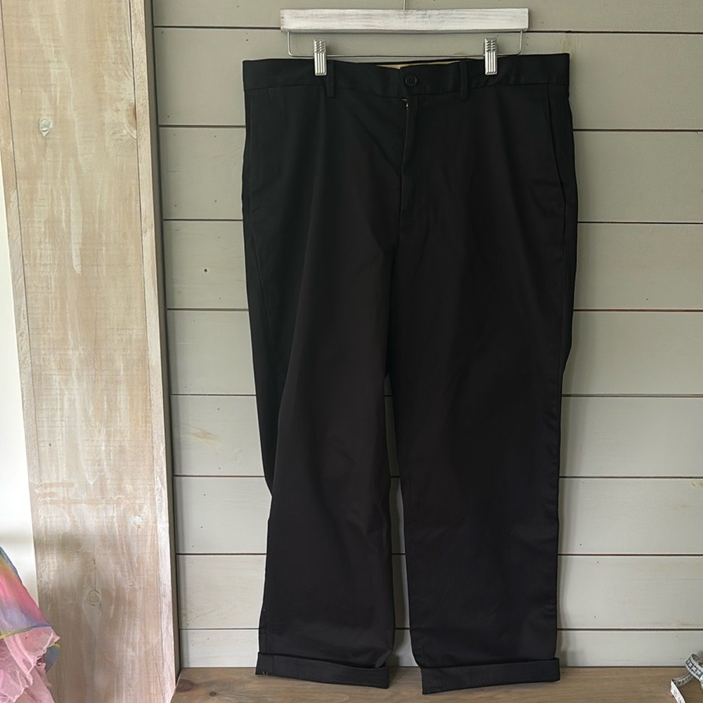 Banana Republic Dawson Rapid Movement Chino Pants
